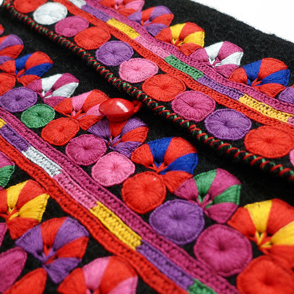 泥染めウール刺繍バッグ（メキシコ先住民の手織物）- LABRAVA