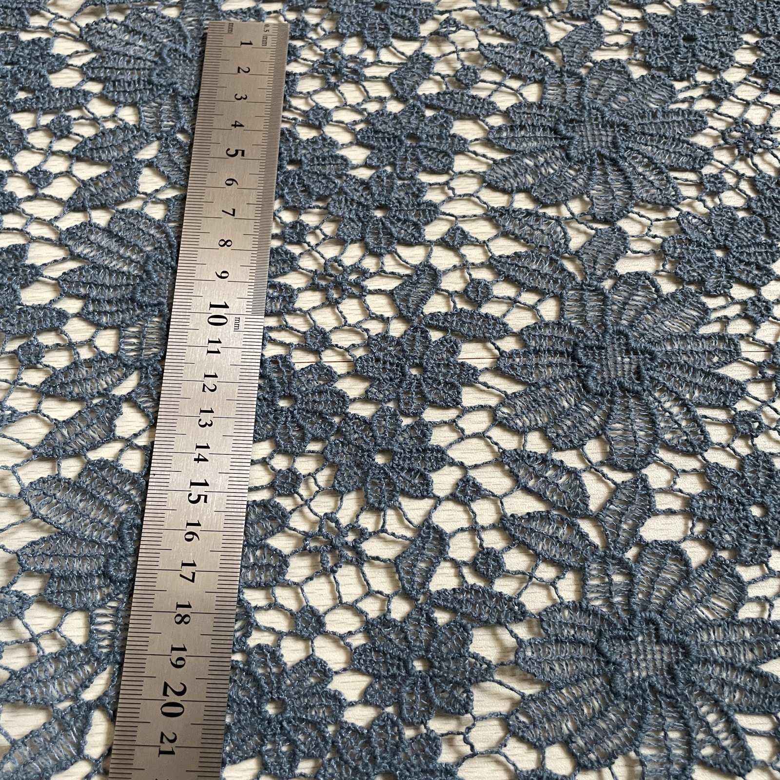 レースのお店 ななか ☆刺繍レース生地 約30cm×約40cm 3枚組 大胆な花