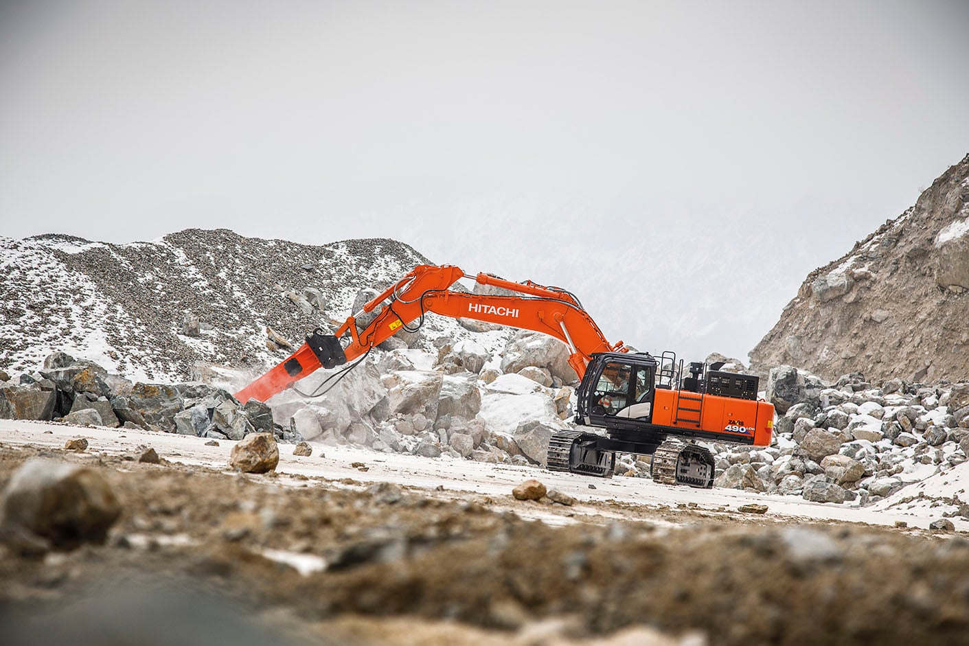 Hitachi ZX490LCH-6 excavator specs & dimensions (2016 - 2021