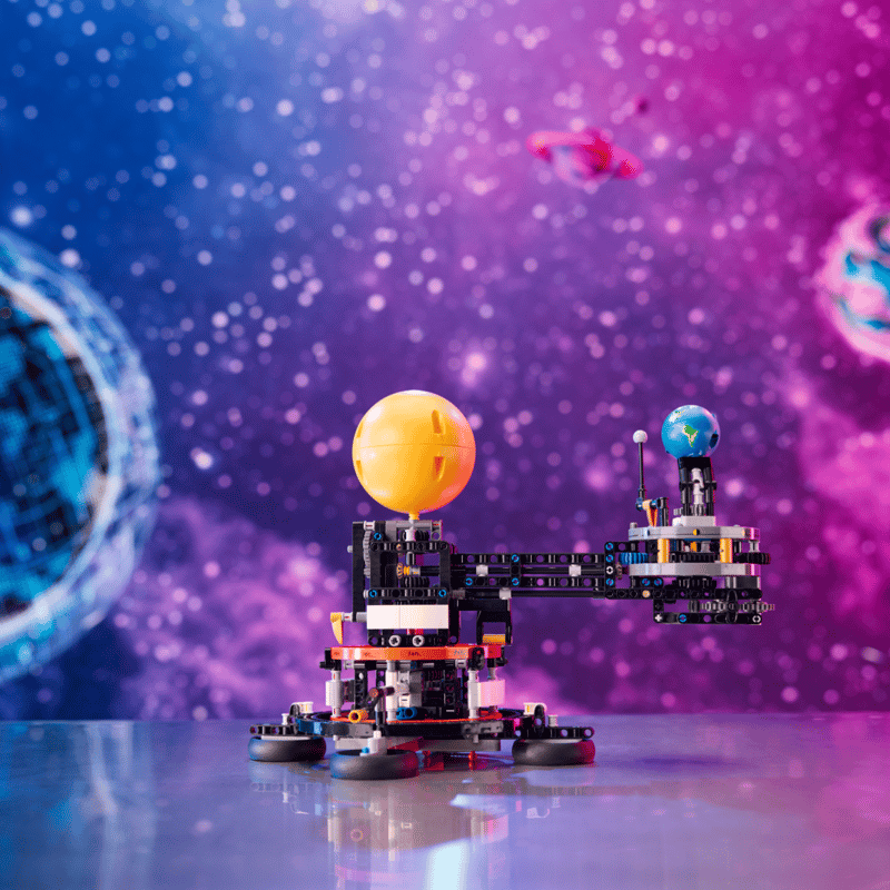 Planet Earth and Moon in Orbit 42179 | Technic™ | Buy online at