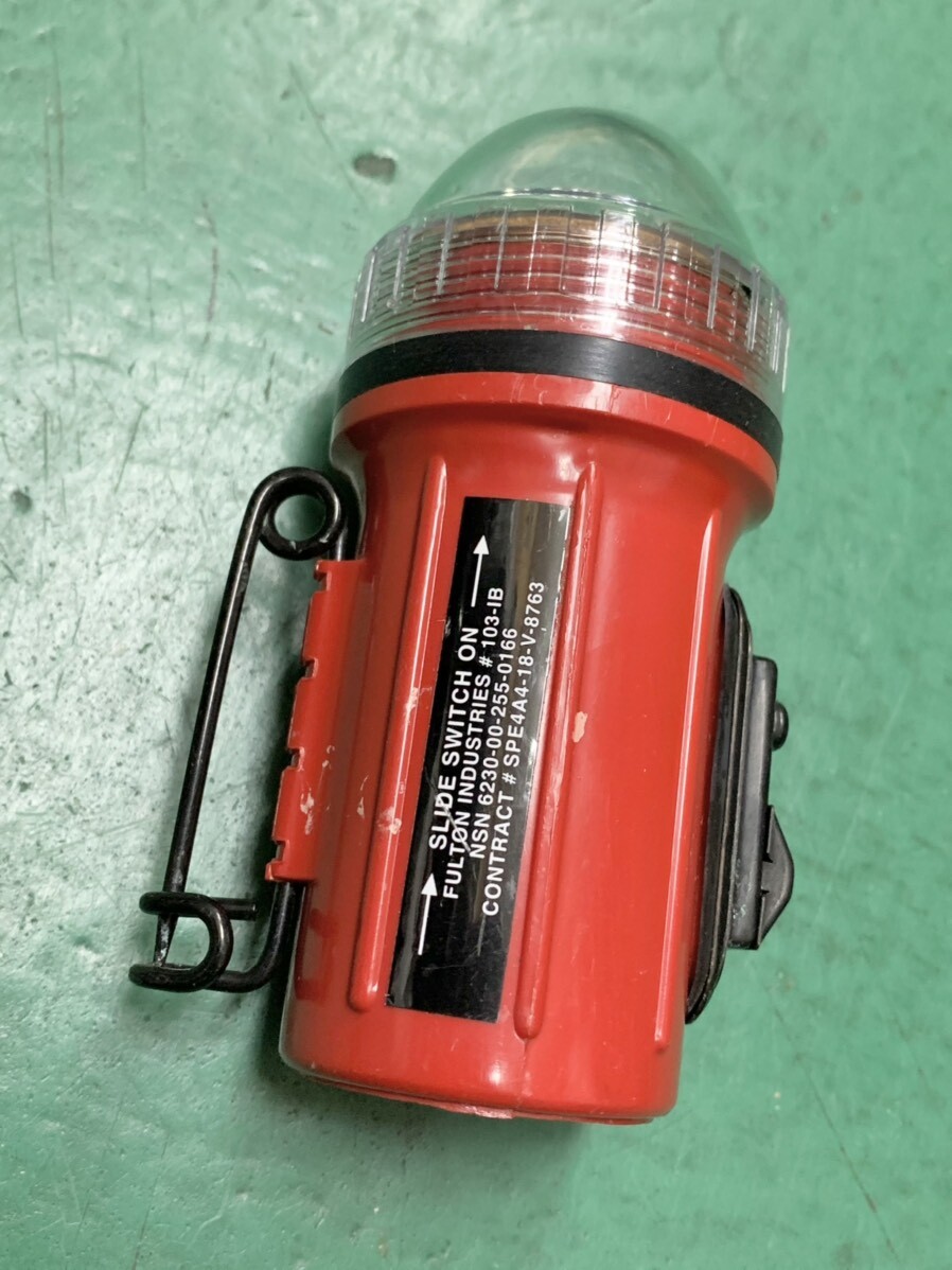 米軍実物 沿岸警備隊 FULTON INDUSTRIES ストロボライト タクティカル