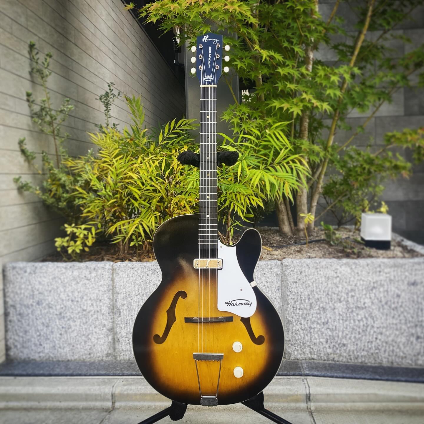 Harmony '59 H-53 THE ROCKET I – 京町家のギターショップ ライトニン