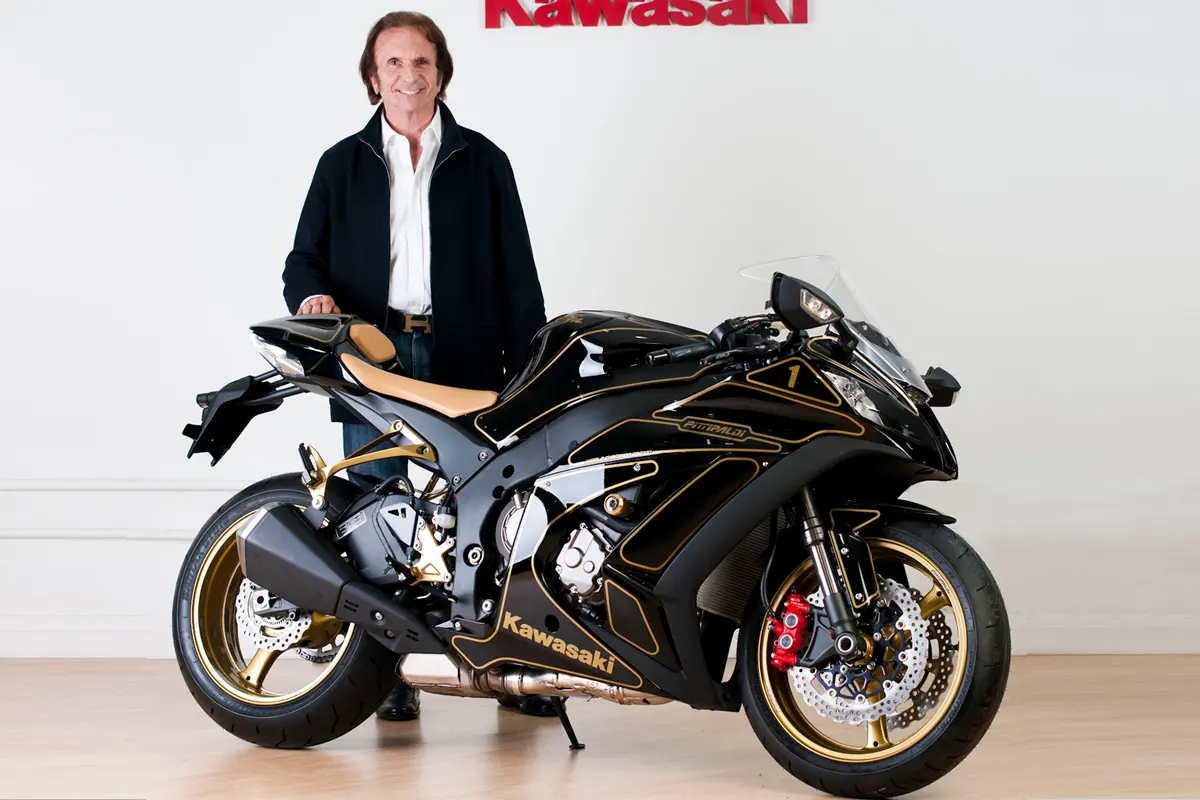 Raridade: Kawasaki ZX-10R - Fittipaldi World Champion Edition à
