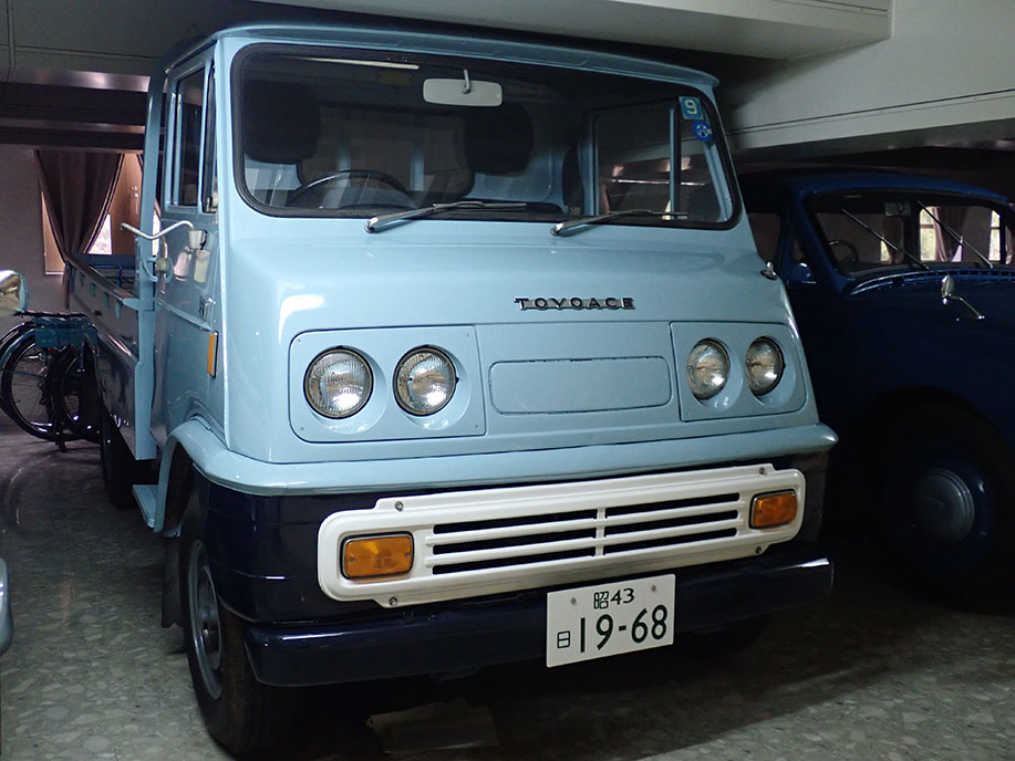 公募によって名称が変更された / トヨタ トヨエース 標準型 1トン