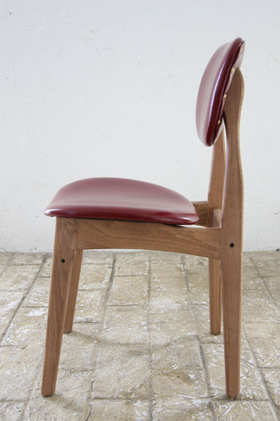 レザーチェア Pin Chair びょう打ちレッド|インテリアショップ MOBILE