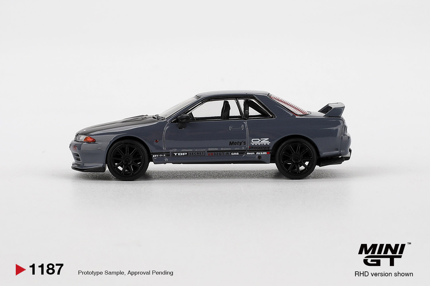 PREORDER* MINIGT 1:64 Nissan Skyline GT-R Top Secret VR32 in
