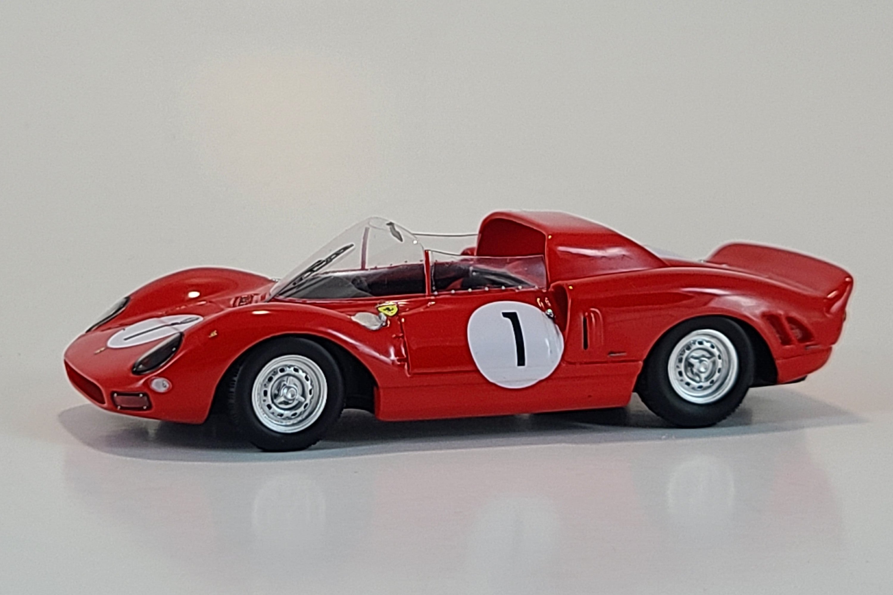 Ferrari 330 P2 (1965 Nurburgring 1000km Winner) - 1:43 Scale Model