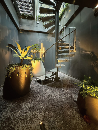 輸入プランター【ストーン 】プラスチック植木鉢 | ボンドム | 松尾