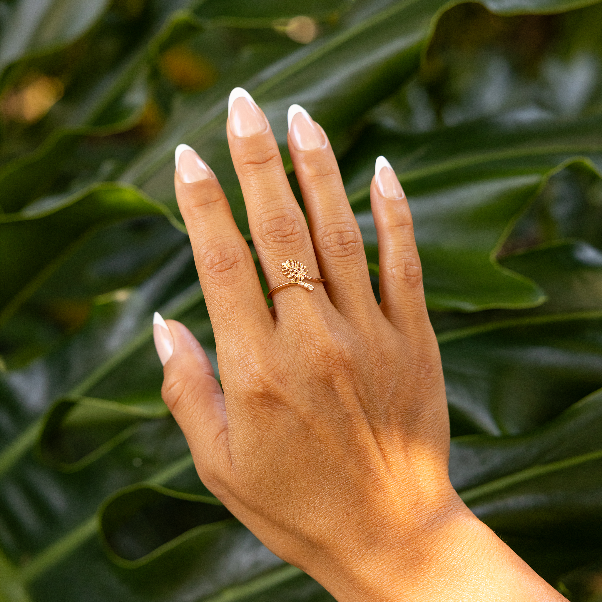 Monstera Bypass Ring in Rose Gold with Diamonds - 9mm