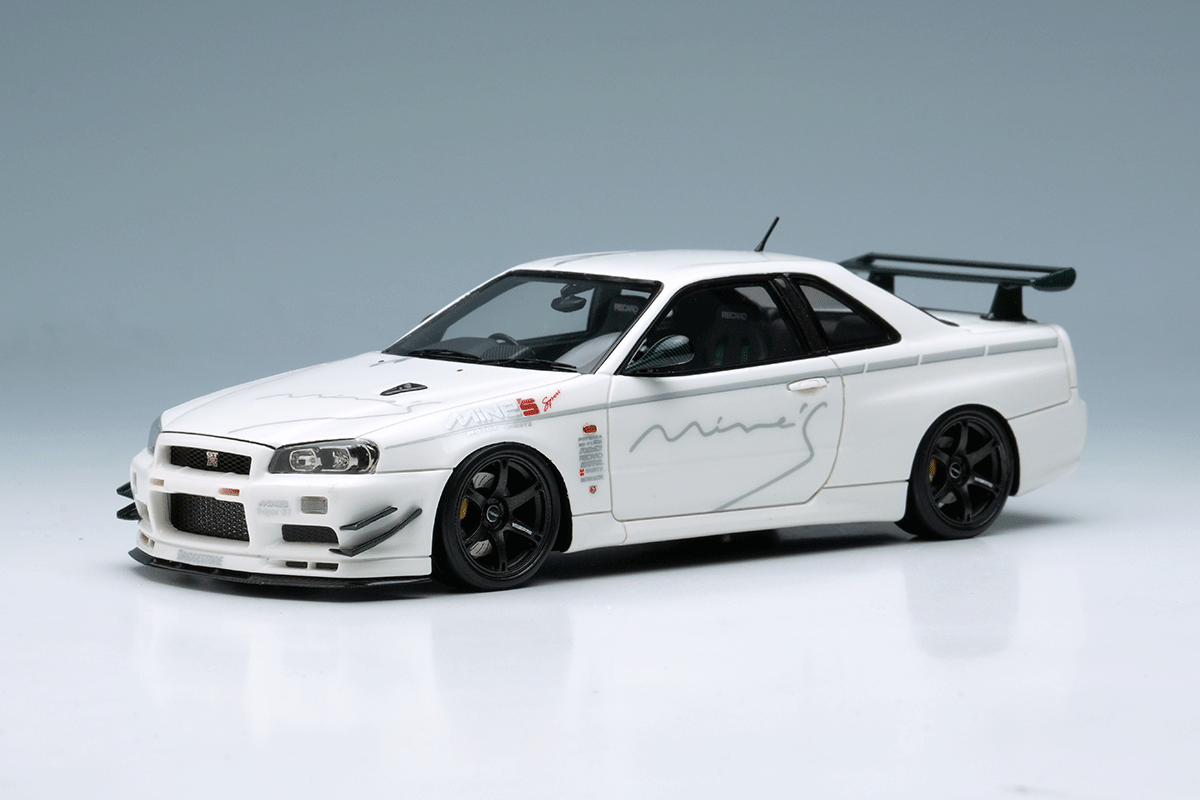 Make Up Co., Ltd. / Mine's Skyline GT-R (BNR34) V-spec N1 Tokyo