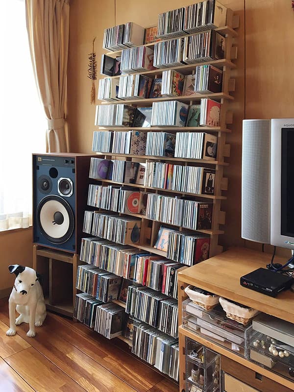 おしゃれなCDラック実例10選 大容量やスリムタイプのおすすめCD収納棚