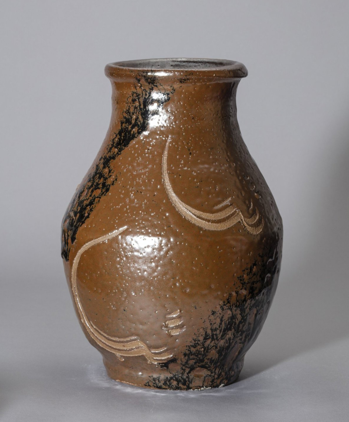 柿釉櫛目壺 – 兵庫陶芸美術館 収蔵品データベース