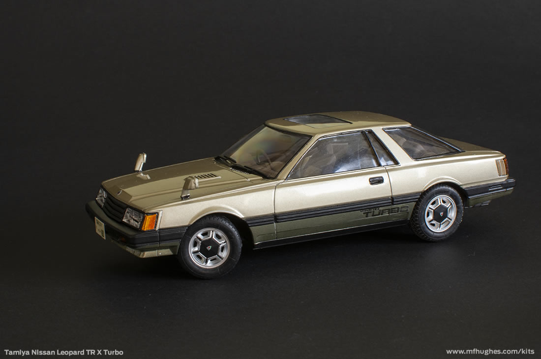 Tamiya Nissan Leopard TR-X Turbo 1/24. Photographs.