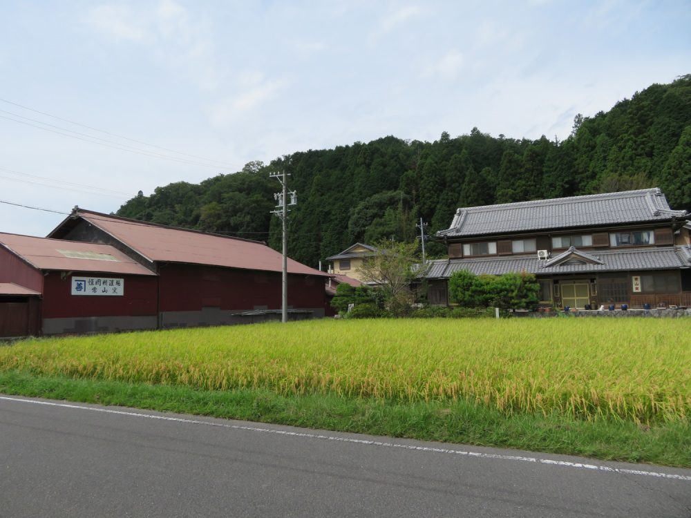 伊賀焼 芭蕉山 常山窯 | 協同組合三重県物産振興会