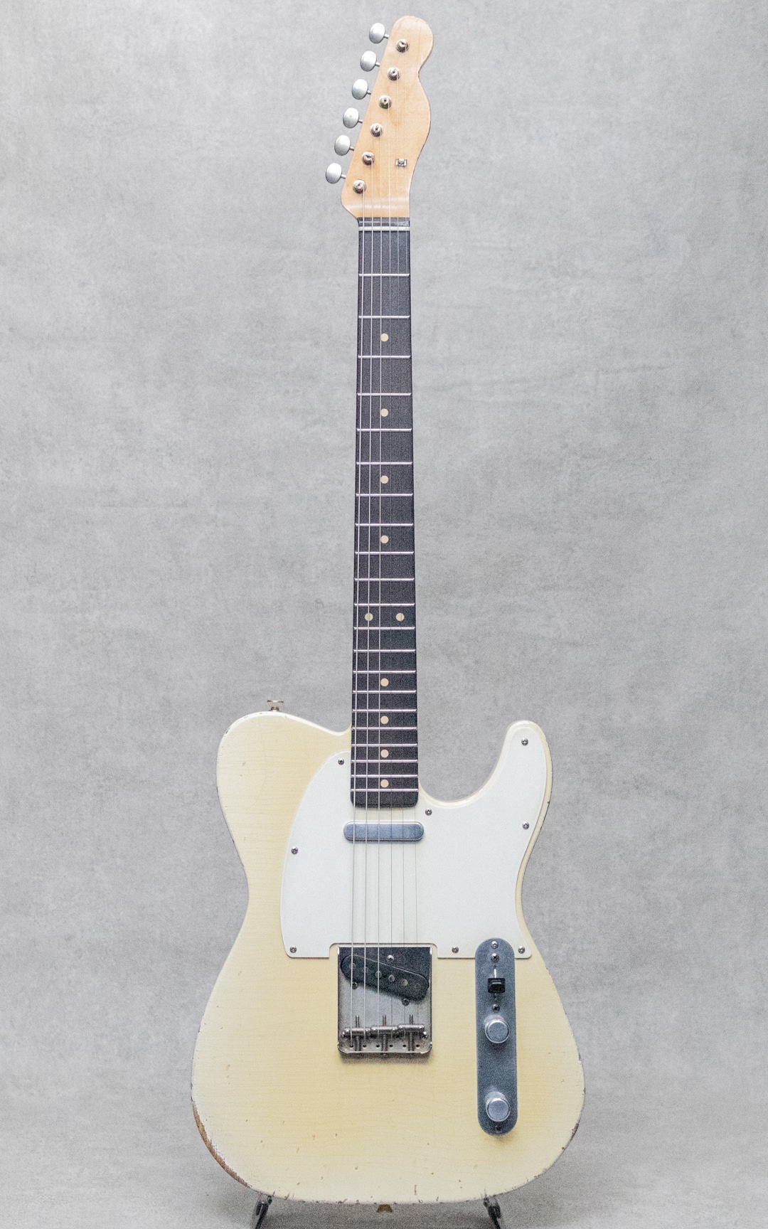 Early 60s Whiteguard #44281 Medium Aging Blonde Rosewood FB Medium
