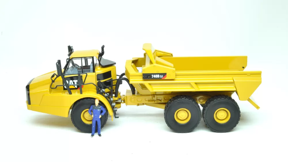 Caterpillar 740B EJ Articulated Truck | 740 | Articulated Trucks