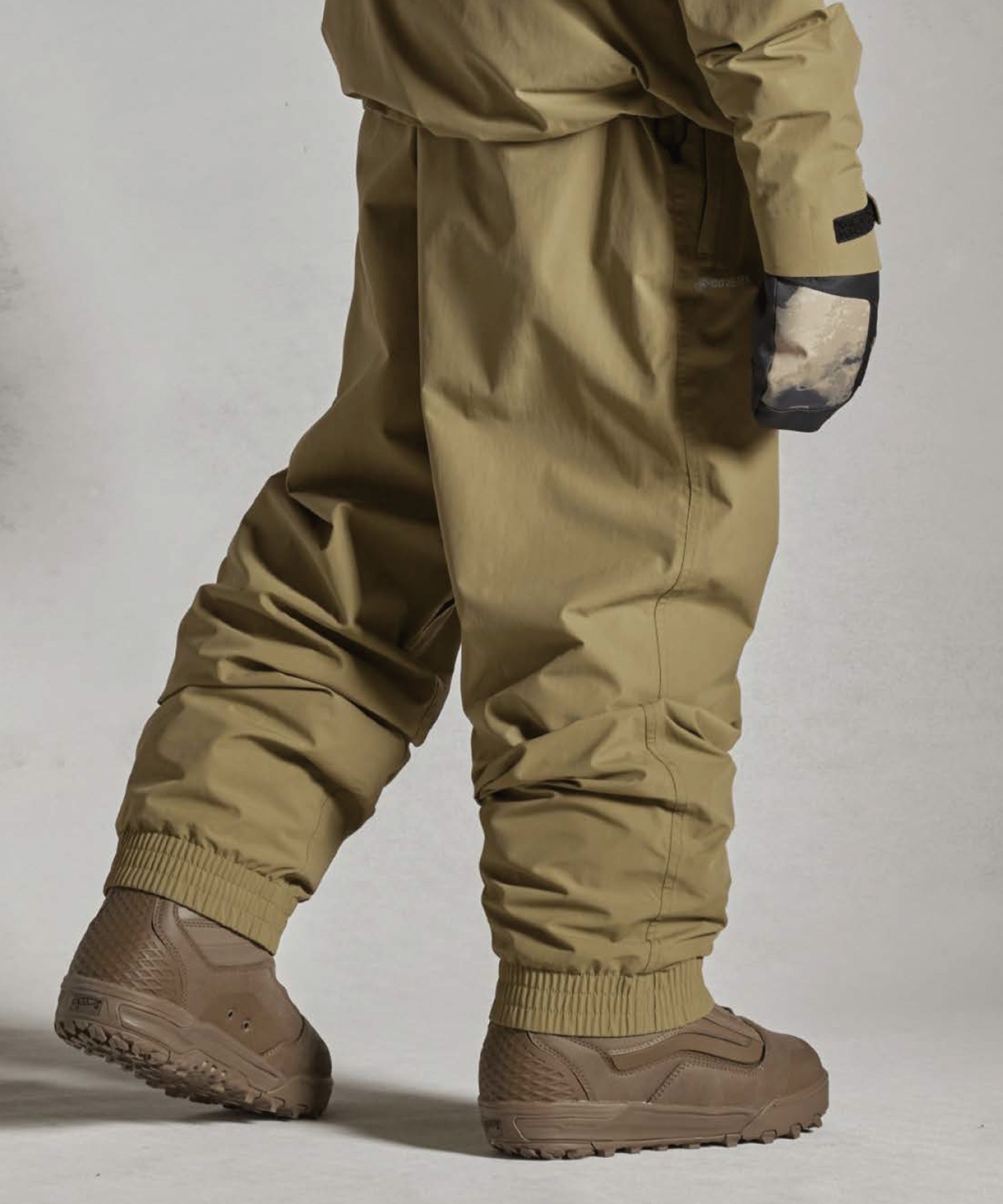 686 シックスエイトシックス GORE-TEX DOJO ユニセックス スノーボード