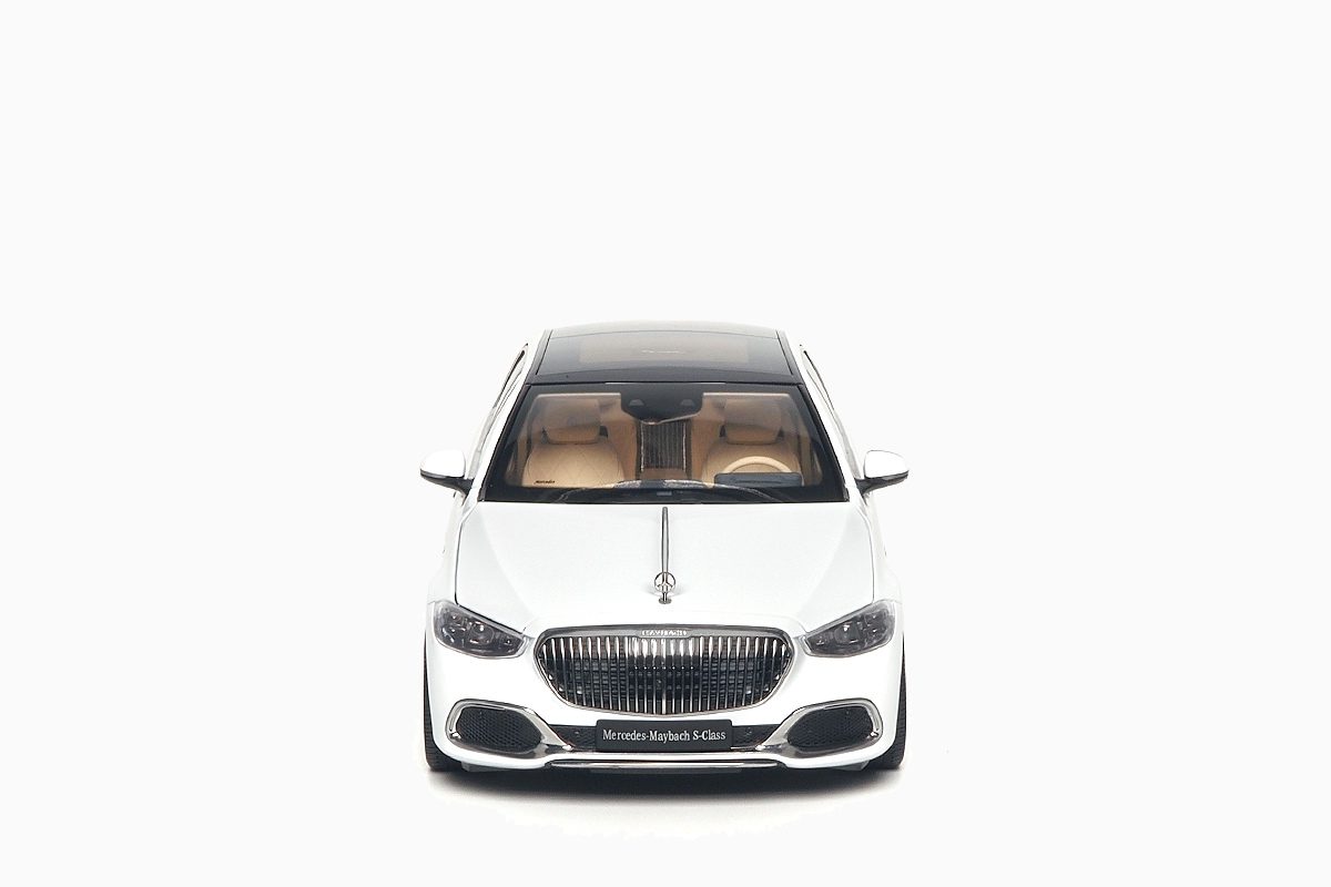 Almost Real Mercedes - Maybach S-Class White 1/18 Diecast Car