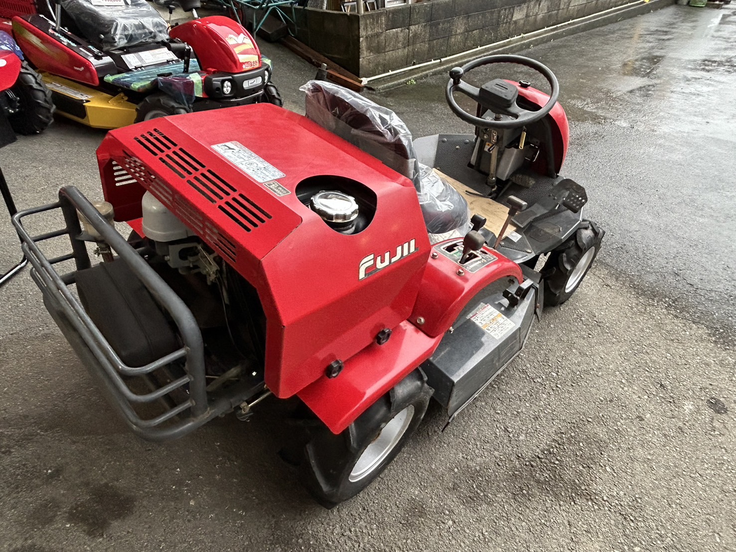 フジイコーポレーション 中古草刈機 MF1018Xの詳細｜農機具通販ノウキナビ