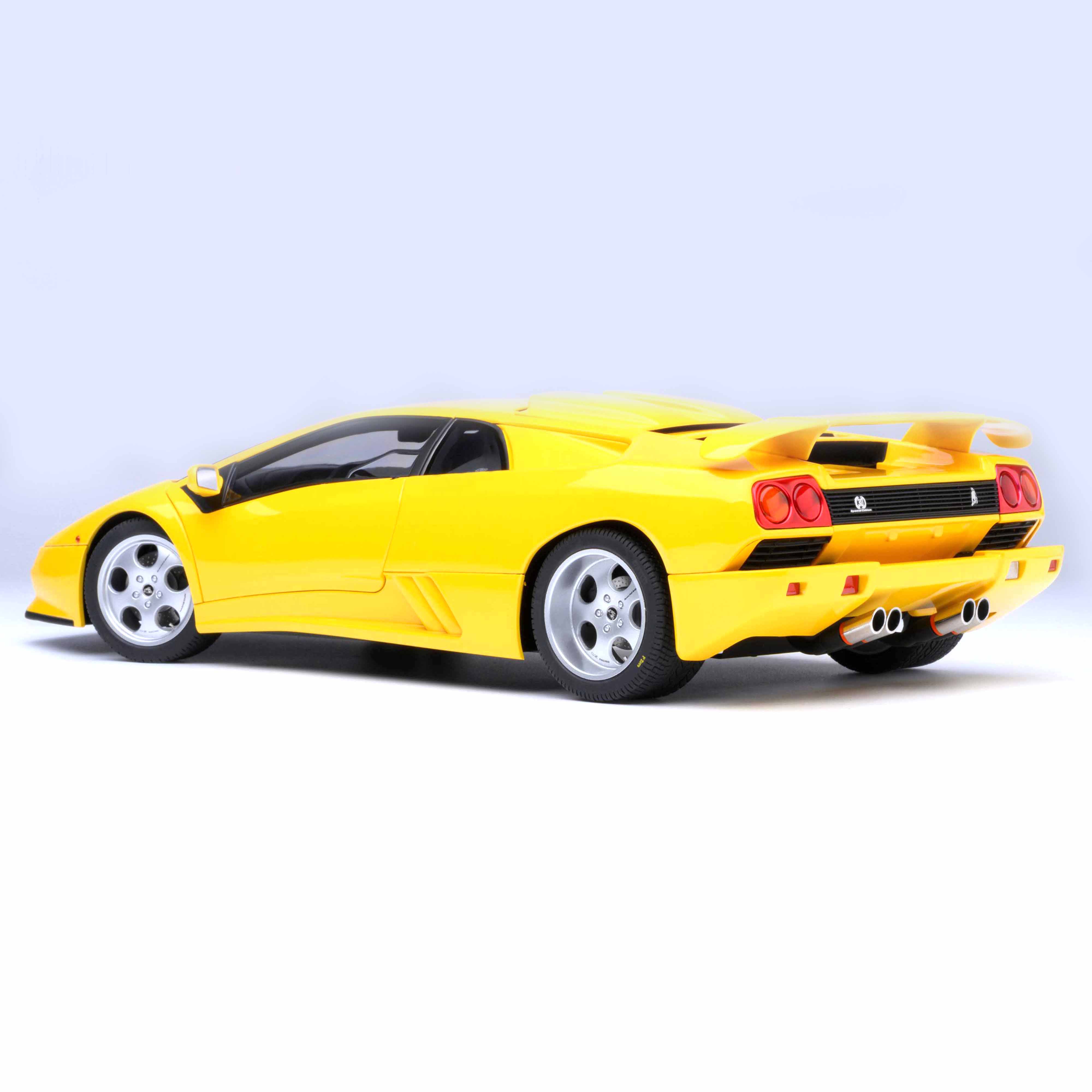 Lamborghini Diablo SE JOTA Superfly Yellow 1995 1:18 – Norev