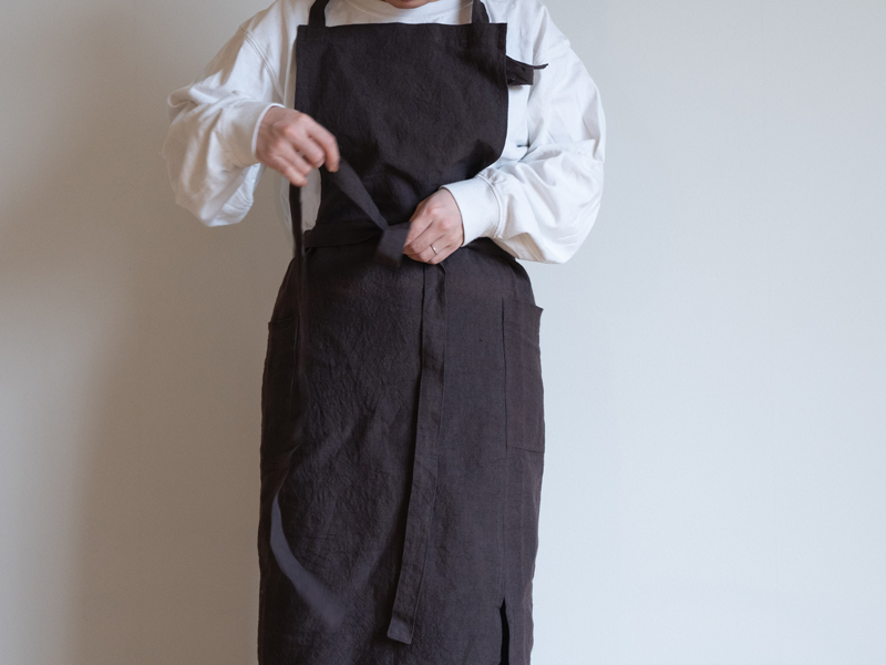 natsusobiku online store - TC40 SQUARE APRON リネンのユニセックス