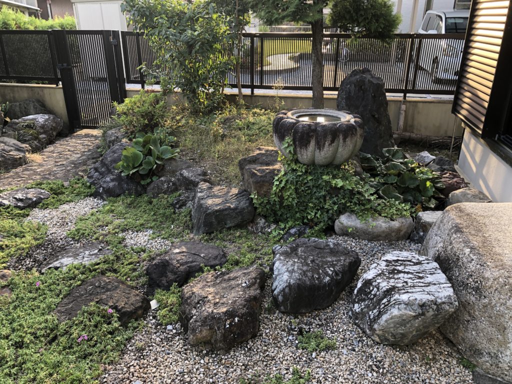 岐阜県の庭づくり業者が解説！庭石の配置について！ - 庭のリフォーム
