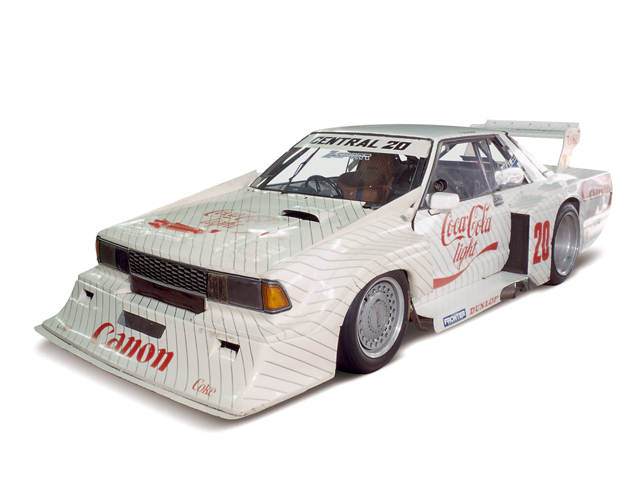 日産： NISSAN HERITAGE COLLECTION｜ブルーバード スーパーシルエット