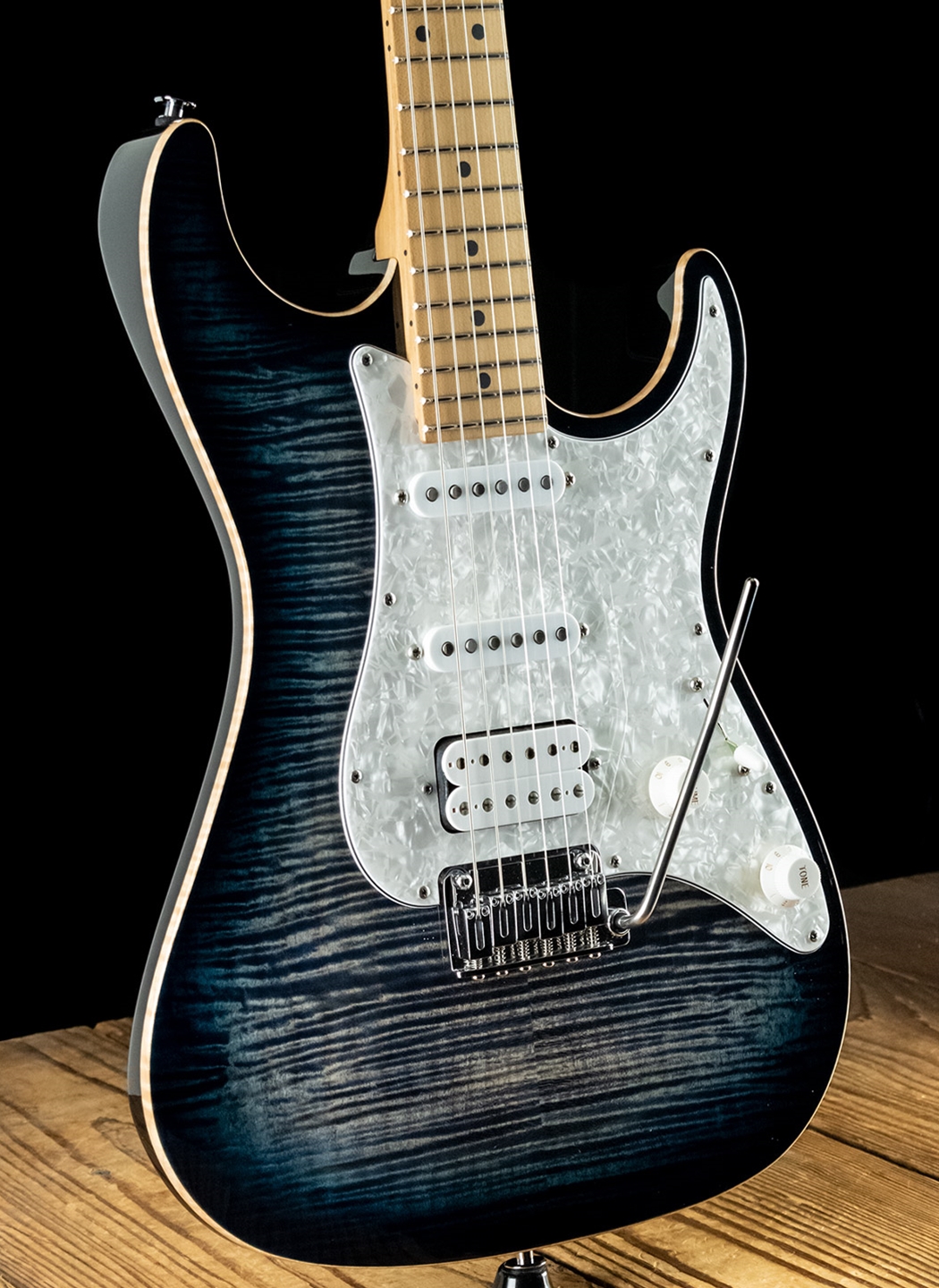 Suhr Standard Plus - Faded Trans Whale Blue Burst