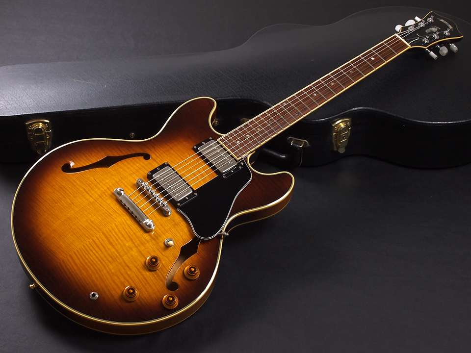 Stafford FES-1200 Sunburst 中古 335よりも少し小ぶりで軽量な