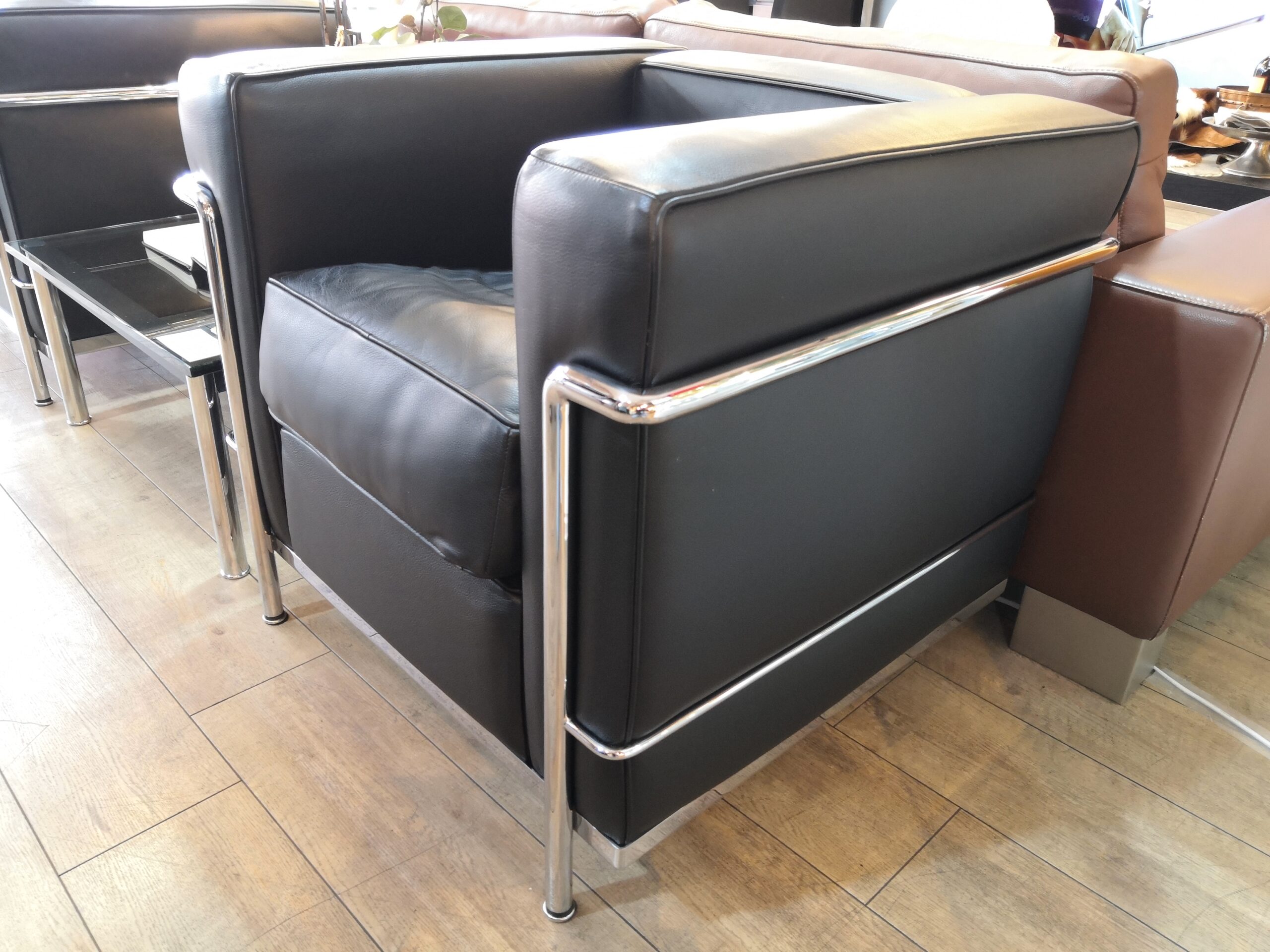カッシーナ イクスシー LC2 ソファ 1人掛け w750 買取。 | 愛知と岐阜