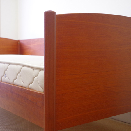 こまものと北欧家具の店 Salut / Borge Mogensen / Single bed model.137