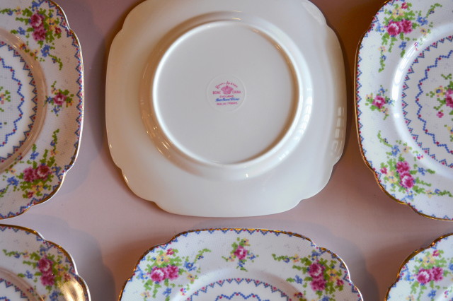 Antique Sam's Collectionロイヤルアルバートプチポワンディナーセット
