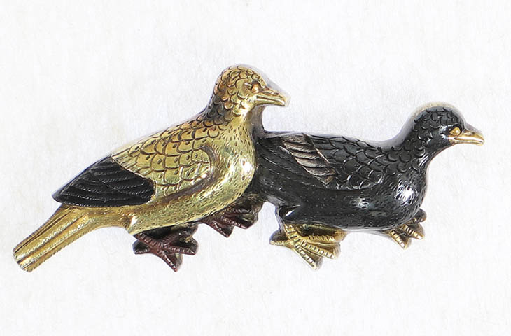 目貫：二羽鳩図 Menuki:Niwa Hato Zu