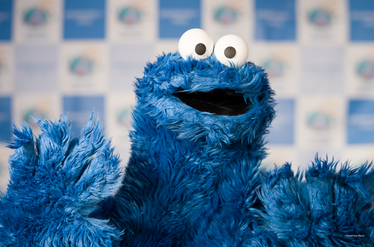TODAY'S MONSTER ≫ クッキーモンスター〈セサミストリート〉 —— 幸せ