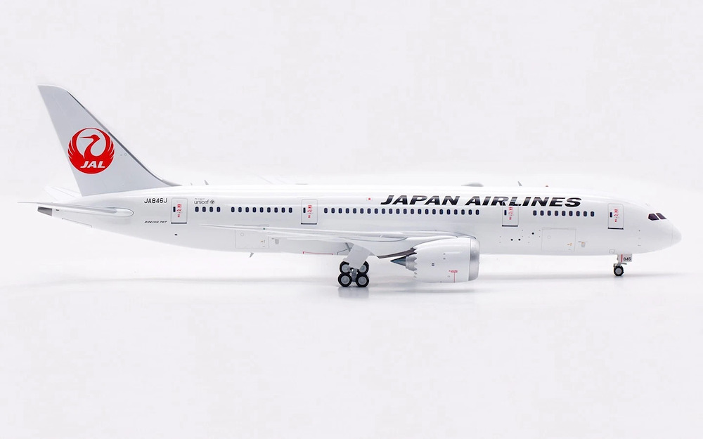 ScaleModelStore.com :: B Models 1:200 - B-788-846 - Japan Airlines