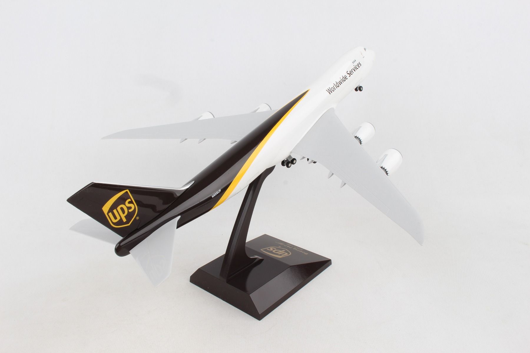 ScaleModelStore.com :: Skymarks 1:200 - SKR979 - UPS Boeing 747-8