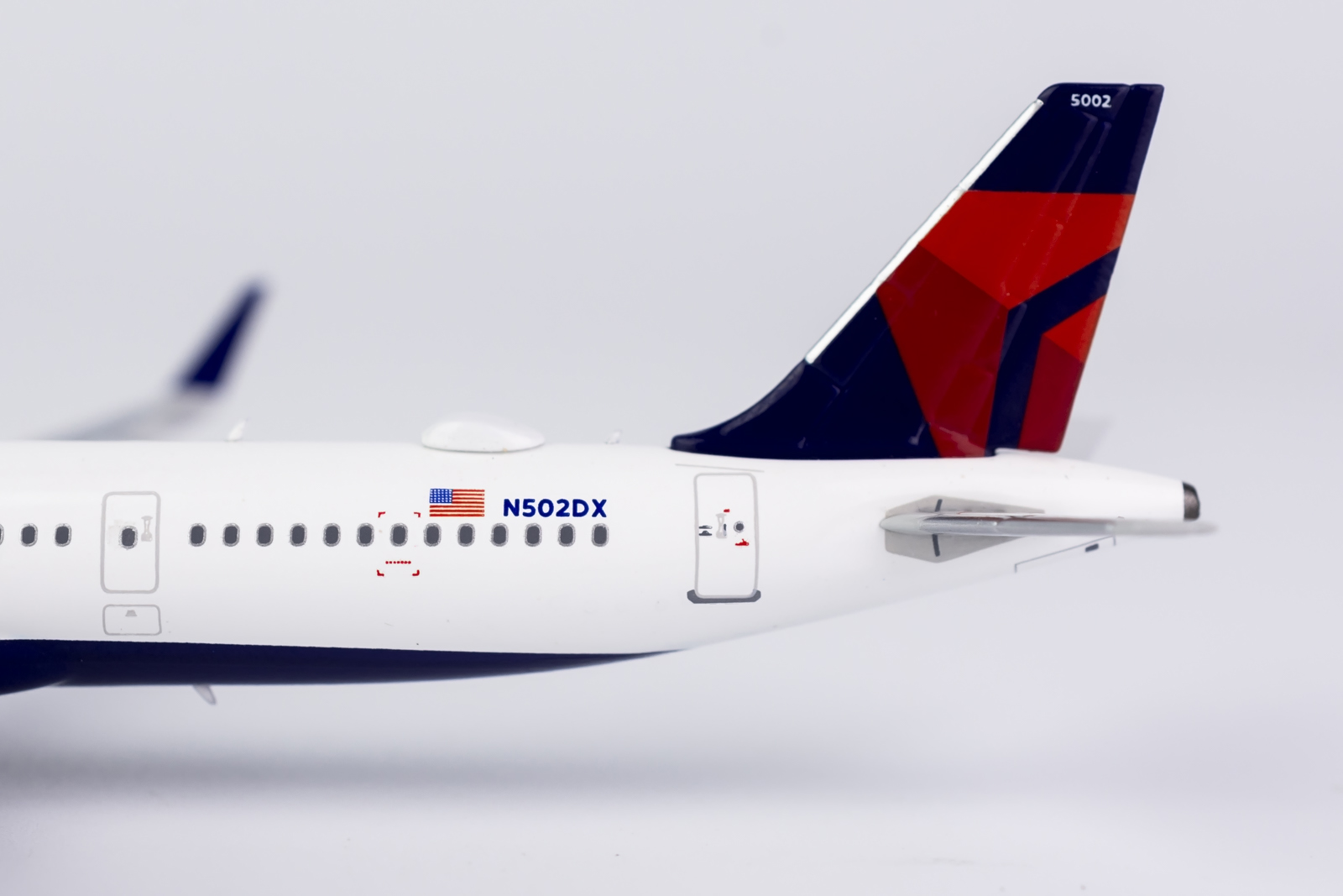 ScaleModelStore.com :: NG Models 1:400 - 13037 - Delta Air Lines