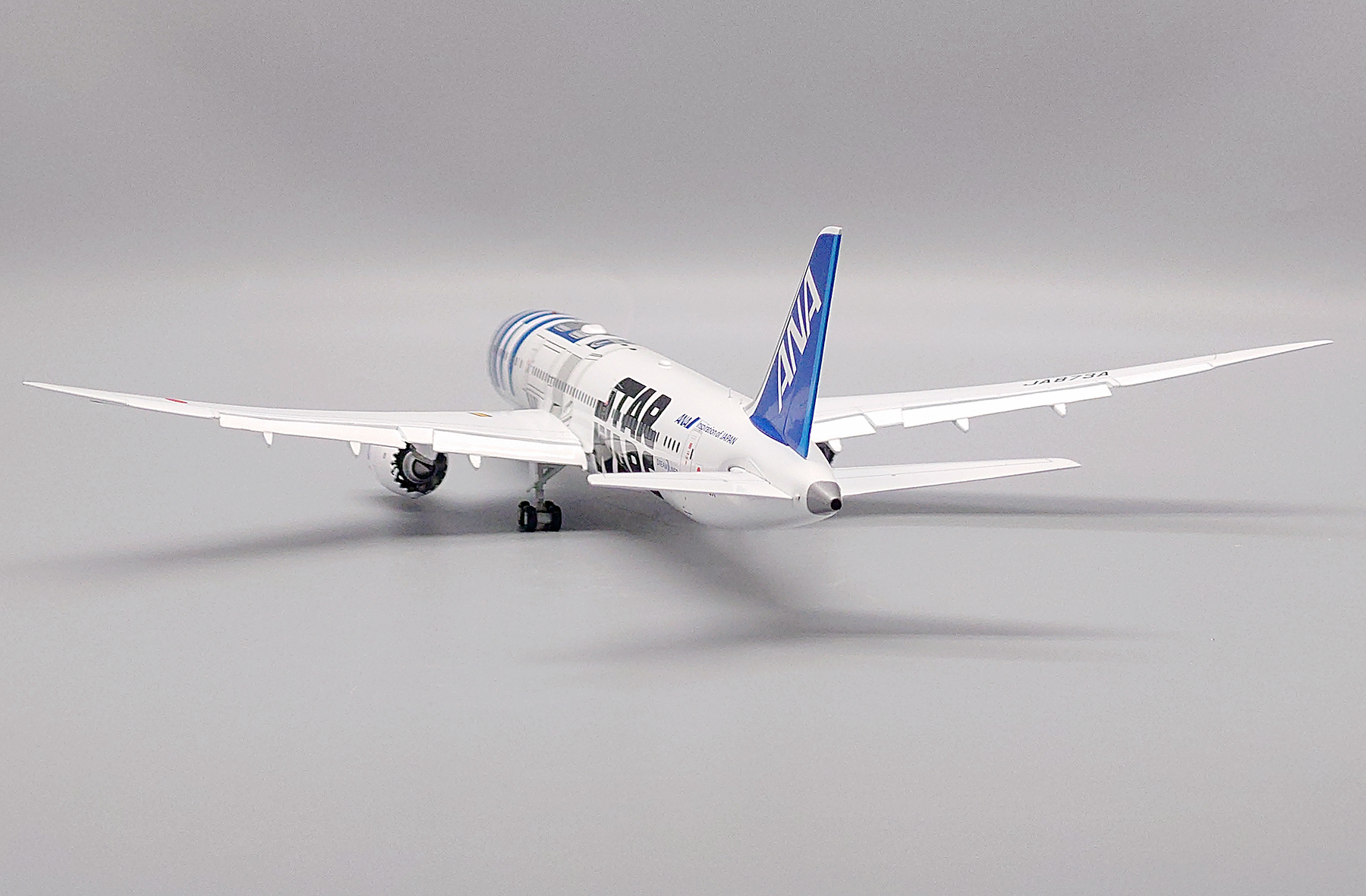 ScaleModelStore.com :: JC Wings 1:200 - EW2789009A - All Nippon