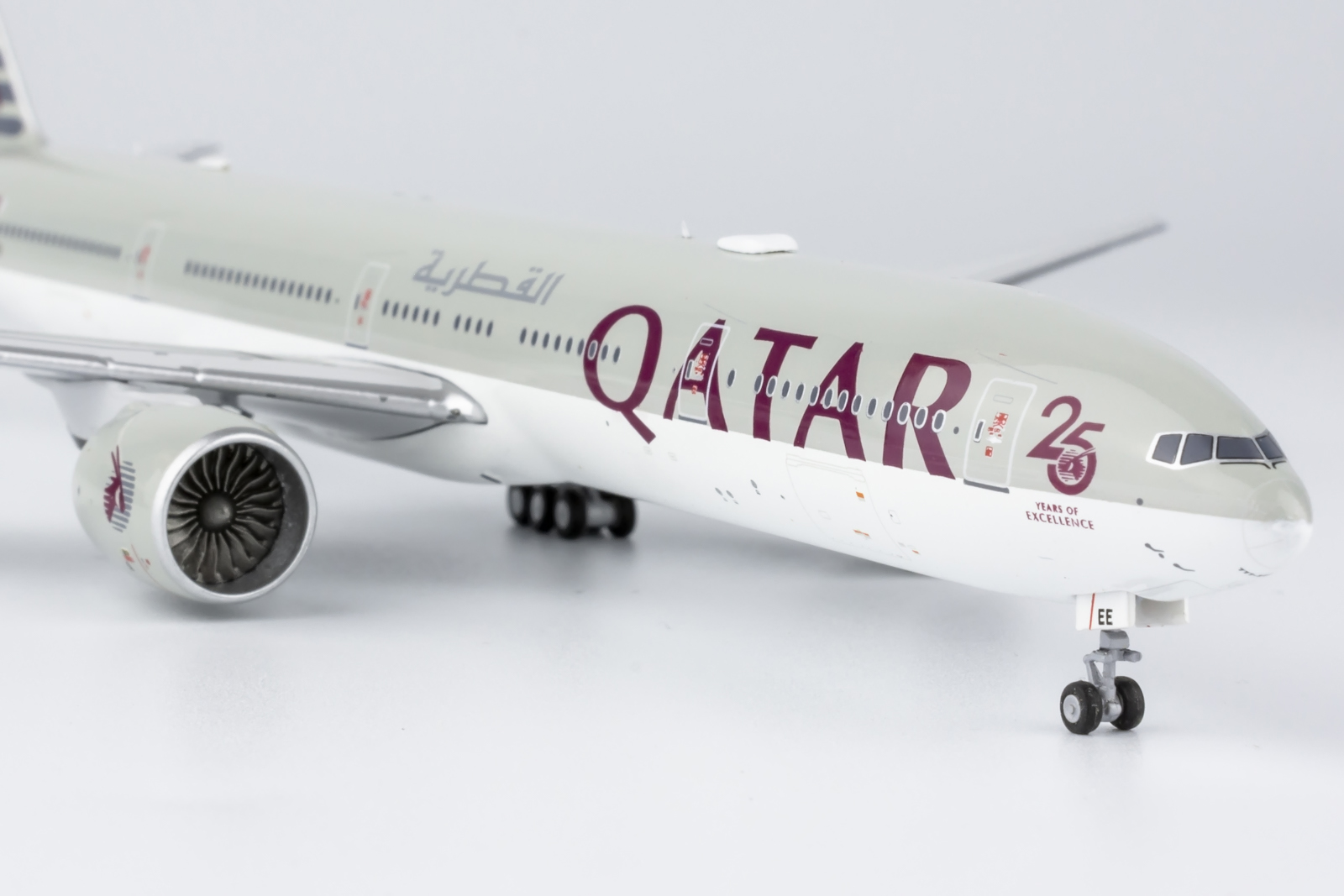ScaleModelStore.com :: NG Models 1:400 - 73010 - Qatar Airways
