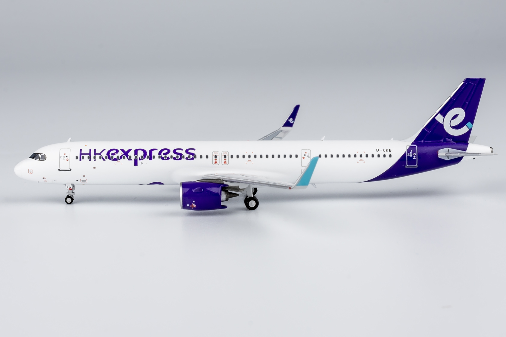 ScaleModelStore.com :: NG Models 1:400 - 13097 - Hong Kong Express