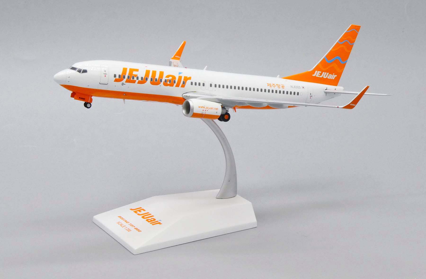 ScaleModelStore.com :: JC Wings 1:200 - XX20035 - Jeju Air Boeing