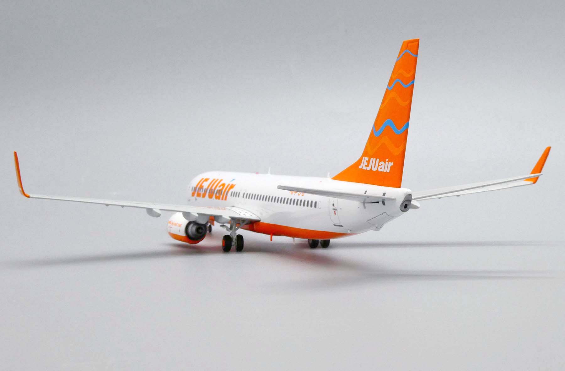 ScaleModelStore.com :: JC Wings 1:200 - XX20035 - Jeju Air Boeing