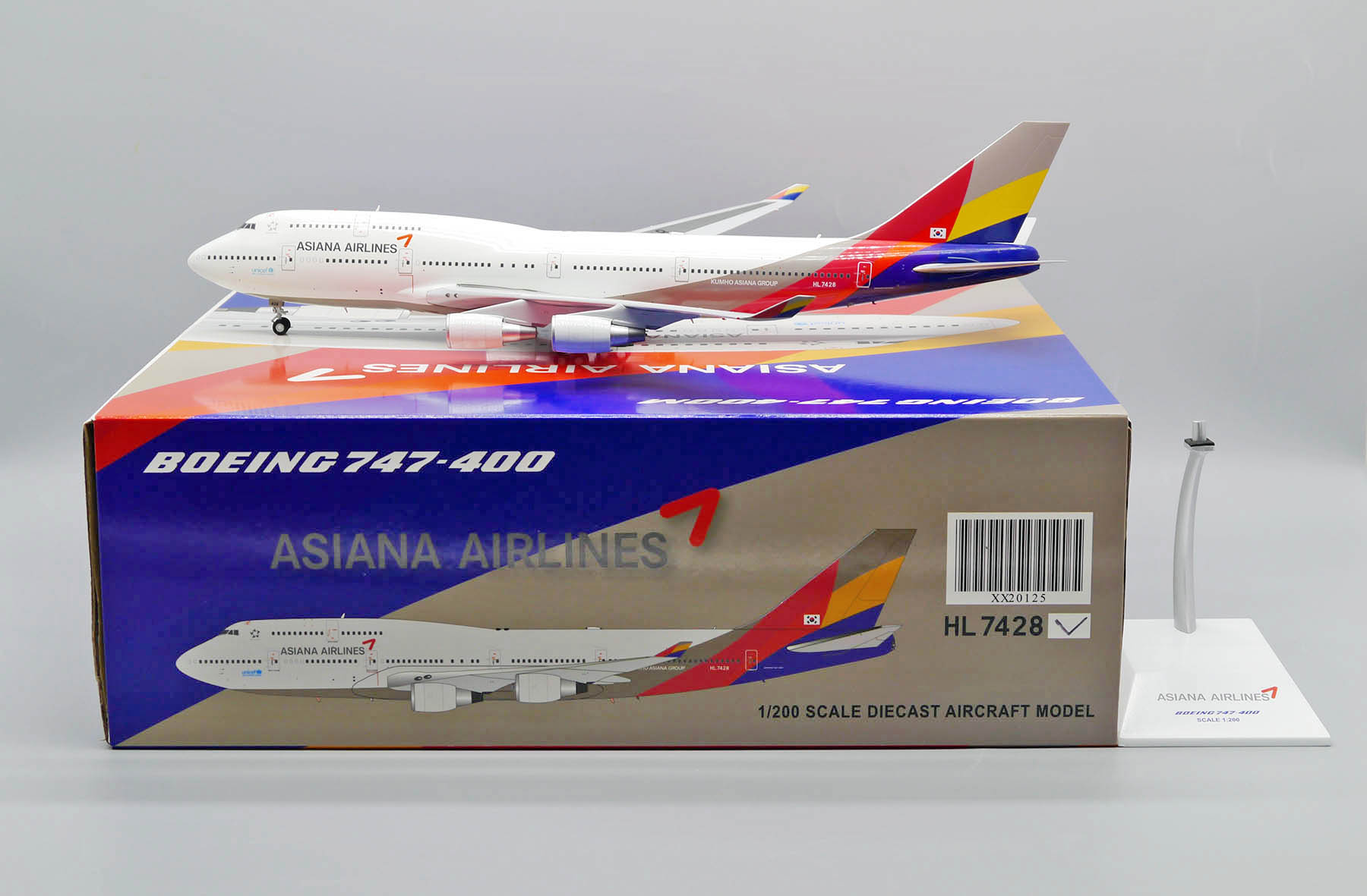 Inflight アシアナ航空 Boeing 747-400 1:200 モデル Inflight