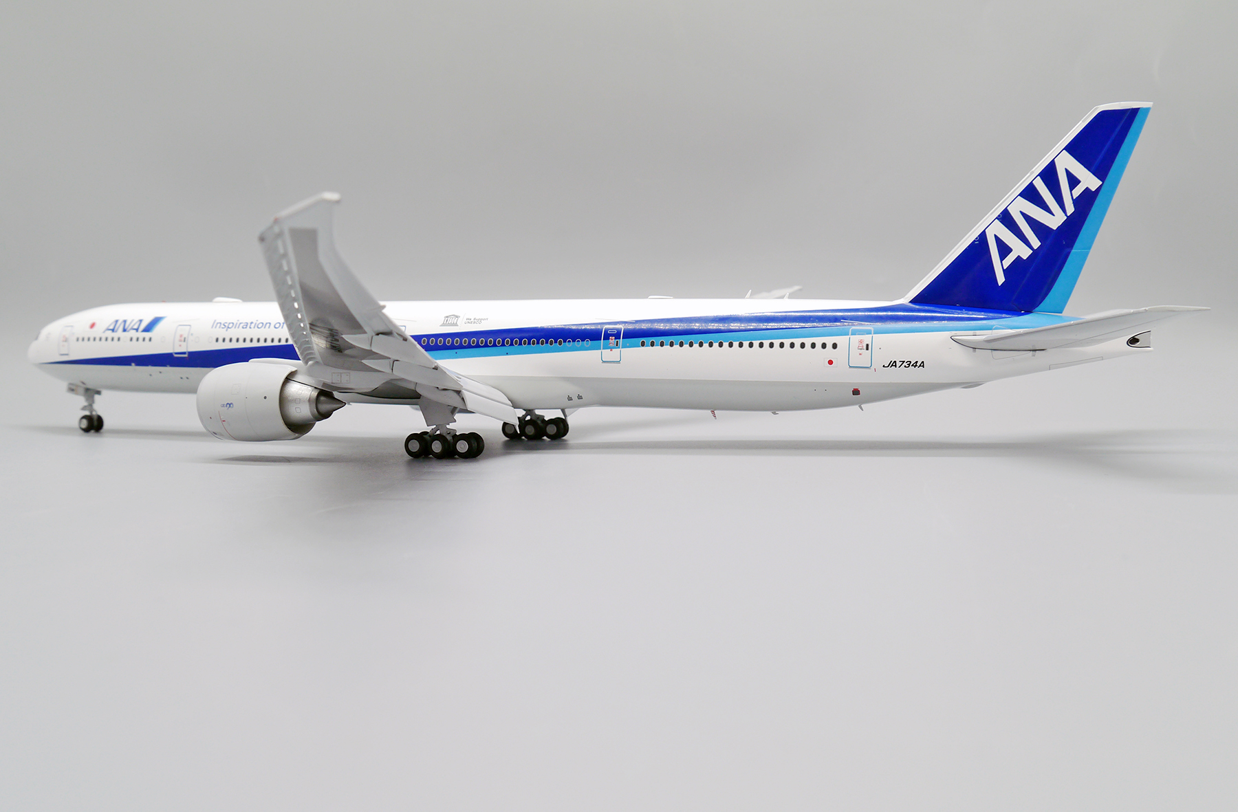 ScaleModelStore.com :: JC Wings 1:200 - EW277W006A - ANA - All