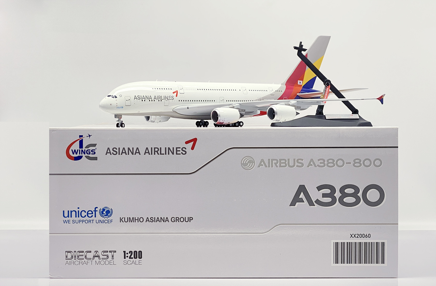 ScaleModelStore.com :: JC Wings 1:200 - XX20060 - Asiana Airlines