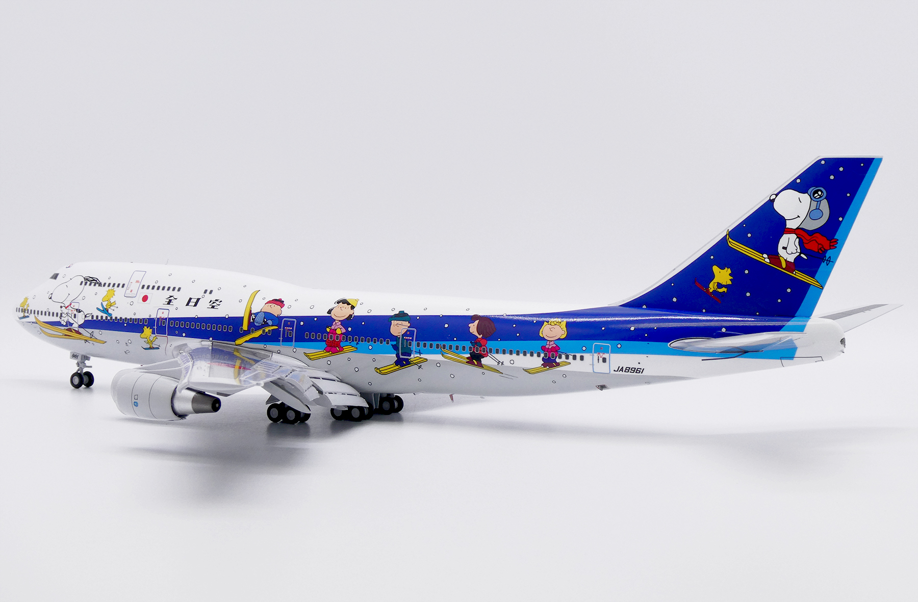 ScaleModelStore.com :: JC Wings 1:200 - SA2053A - ANA - All Nippon