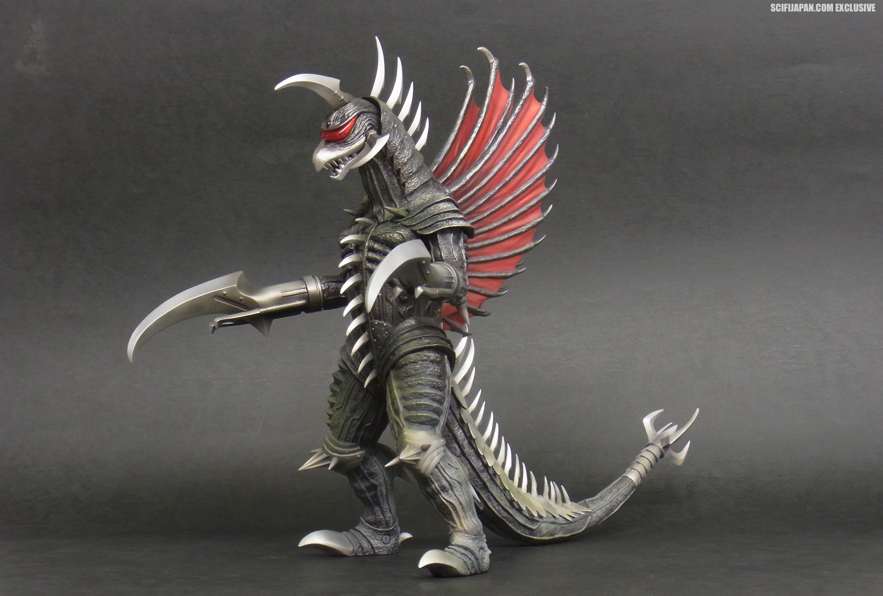 Gigan (2004) 'Startup' Figure from X-Plus and Premium Bandai in