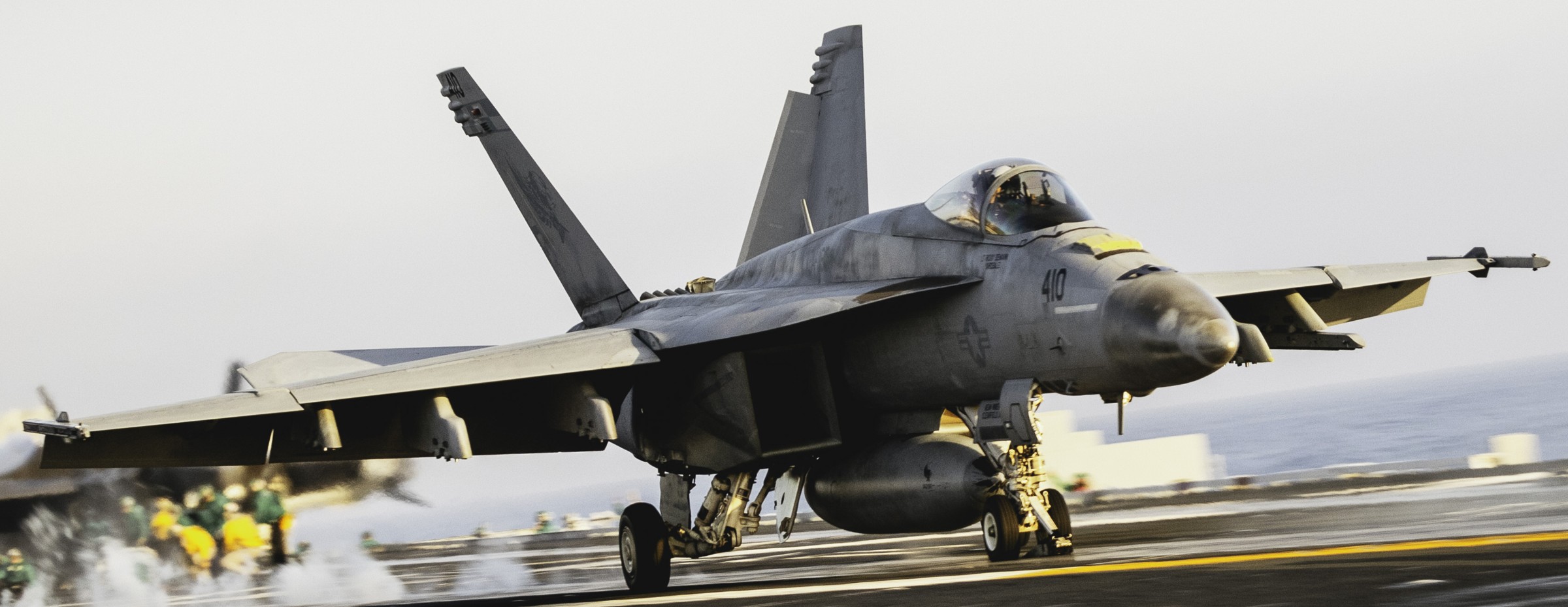 VFA-195 Dambusters Strike Fighter Squadron F/A-18E Super Hornet