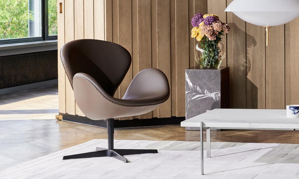 スワンチェア 3320 / エッセンシャルレザー ラーバFRITZ HANSEN