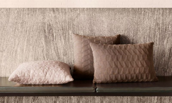 AJクッション 50×50cm / トラペズ アースブラウンFRITZ HANSEN